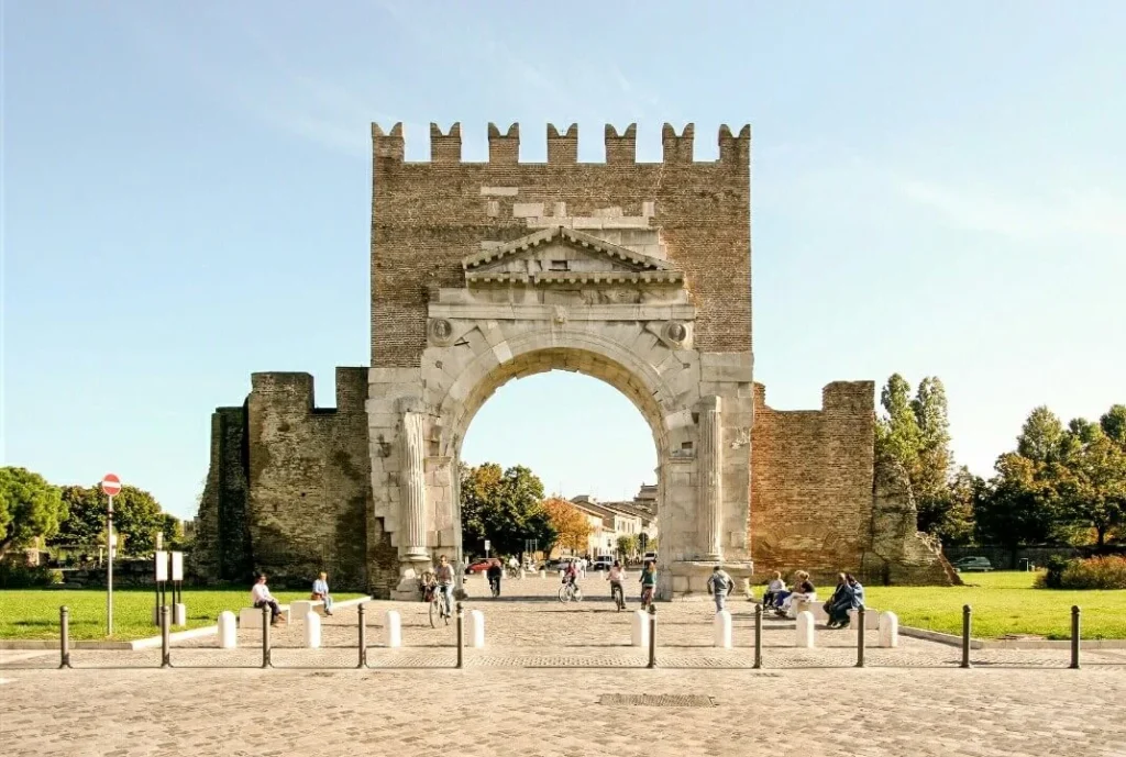Arco di Augusto